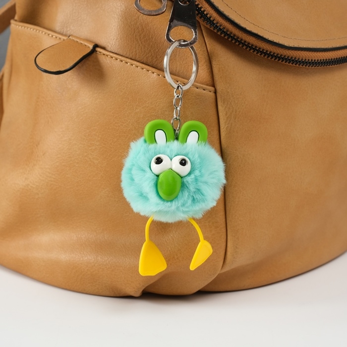 Пушистик на кольце  Пушистик на кольце "Большеглазая ворона" зелёный 9,5х6х6 см