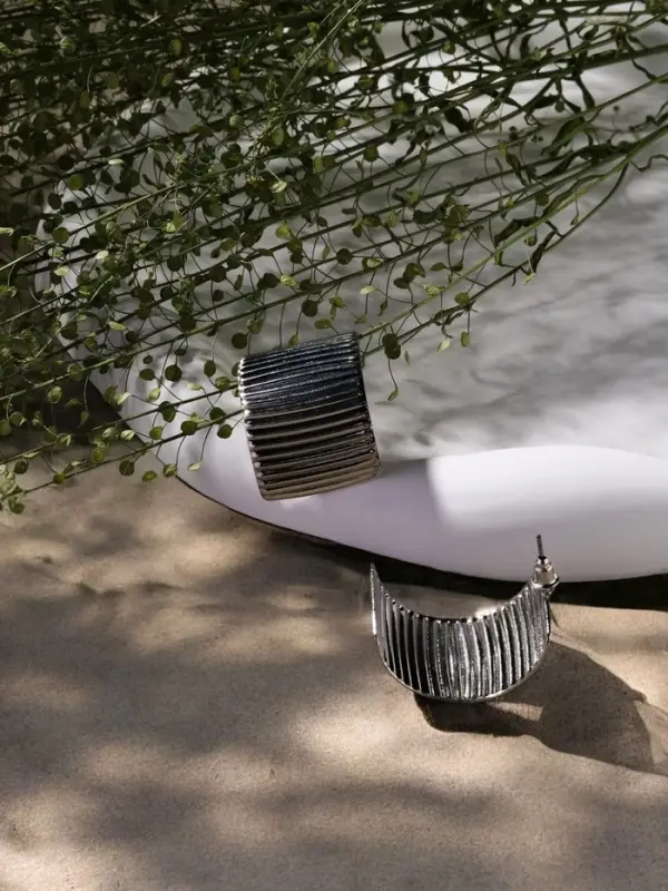 Серьги металл &laquo;Дуга&raquo;, тренд, цвет серебро