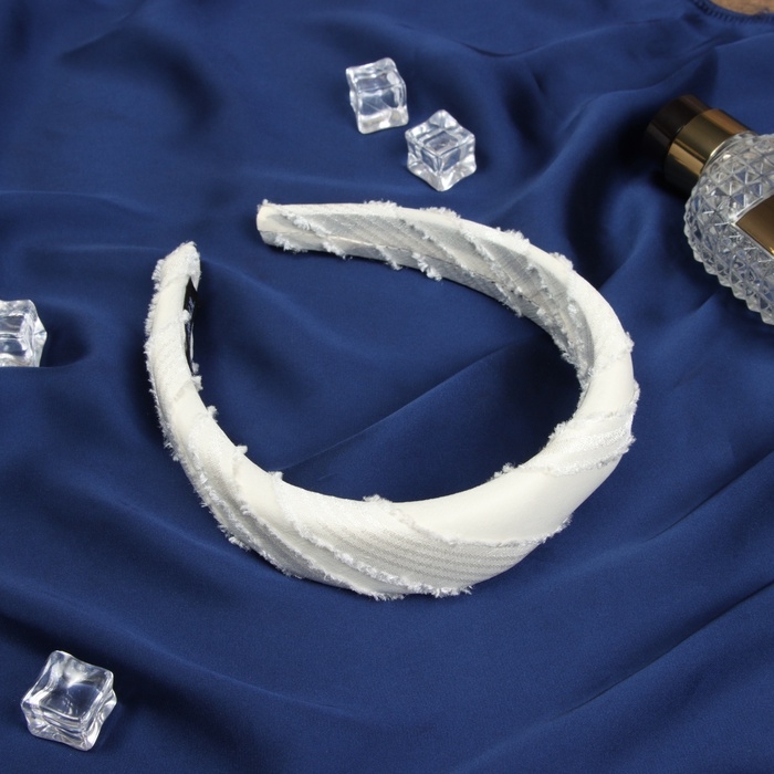 Ободок для волос Ободок для волос "Жаннет" стиль галант, 3 см, бежевый