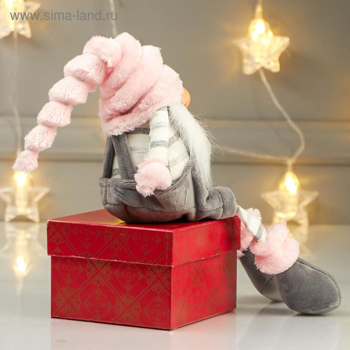 Кукла интерьерная Кукла интерьерная "Дедушка в сером комбинезоне и розовом колпаке" 39х17х11 см