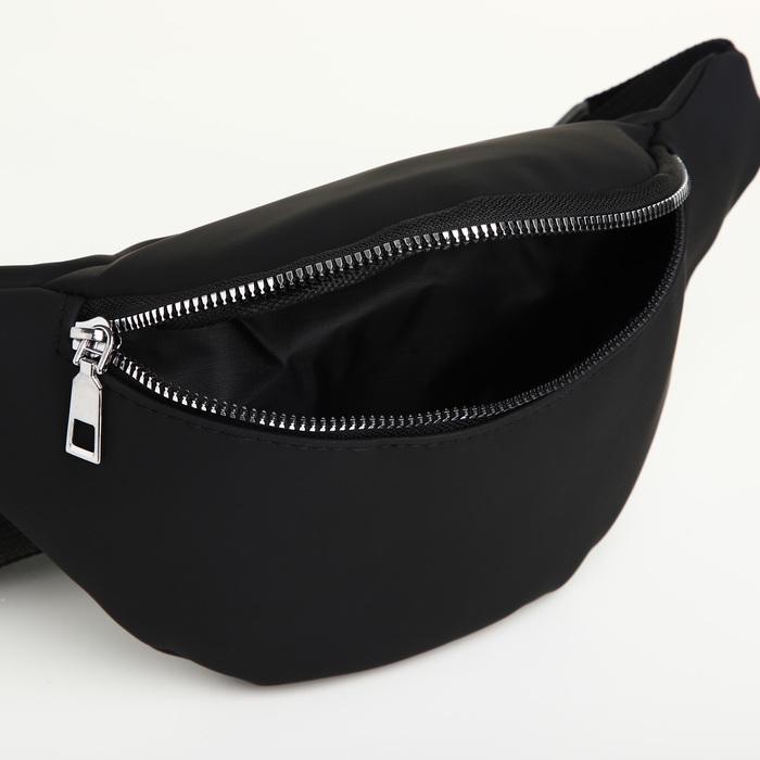 Сумка поясная на молнии, цвет чёрный Сумка поясная на молнии, цвет чёрный