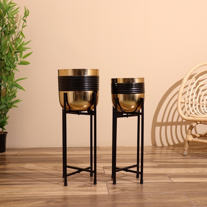 Кашпо на подставке  Кашпо на подставке "Твин" металл (набор 2 шт), диаметр 23 и 19 см