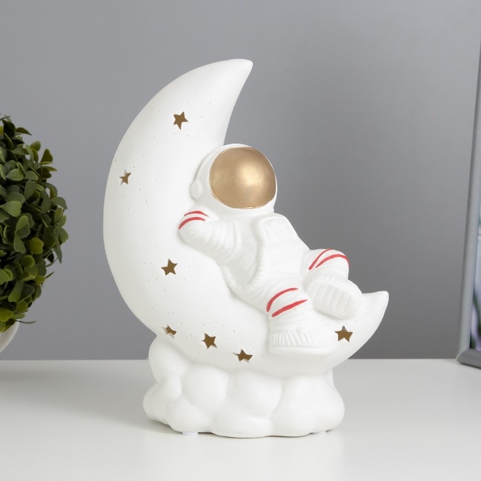 Настольная лампа  Настольная лампа "Космонавт" Е14 40Вт белый 11х20х25 см