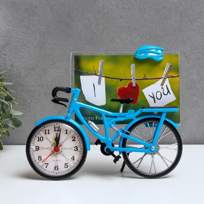 Фоторамка пластик с часами Фоторамка пластик с часами "Велосипед" МИКС 10х15 см, 5,6х21,5х18 см