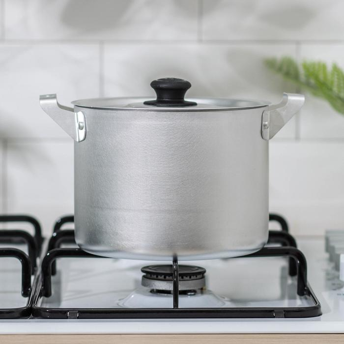 Кастрюля алюминиевая, 2.5 л, металлическая крышка Кастрюля алюминиевая, 2.5 л, металлическая крышка