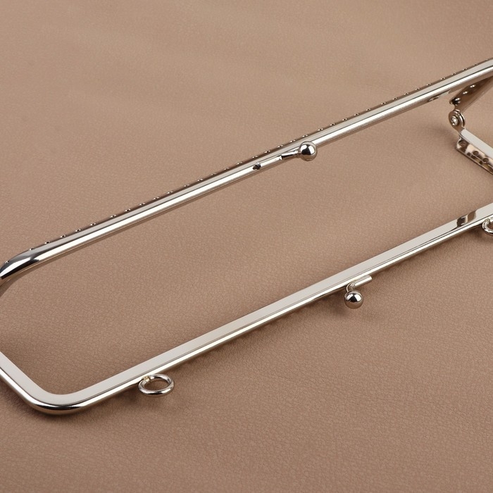 Фермуар пришивной «Прямоугольник», с креплениями, 20 × 6 см, цвет серебряный Фермуар пришивной «Прямоугольник», с креплениями, 20 × 6 см, цвет серебряный