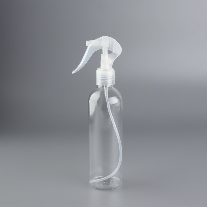 Распылитель парикмахерский, 200 мл, цвет прозрачный Распылитель парикмахерский, 200 мл, цвет прозрачный