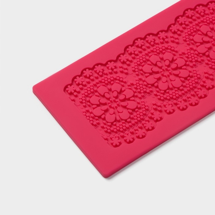 Коврик для айсинга Доляна «Цветочное кружево», силикон, 39,5×8 см, цвет красный Коврик для айсинга Доляна «Цветочное кружево», силикон, 39,5×8 см, цвет красный