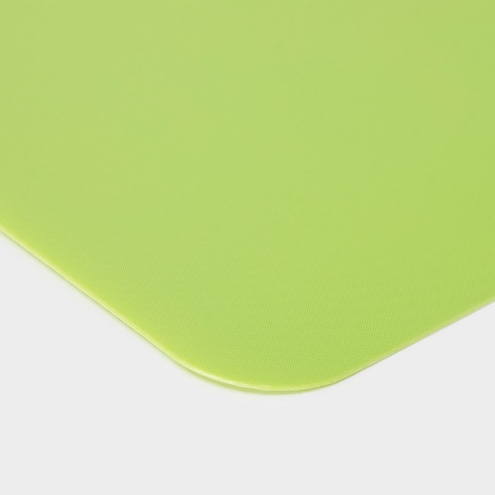 Доска разделочная противоскользящая гибкая Доляна, 33&times;23 см, цвет зелёный