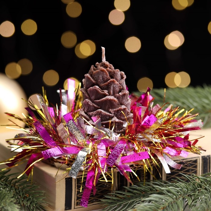 Свеча новогодняя  Свеча новогодняя "Шишка с еловым декором", 7 см, коричневая МИКС