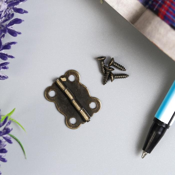 Петля накладная фигурная угол открывания 180 градусов + гвозд. набор 10 шт 2х1,7 см Петля накладная фигурная угол открывания 180 градусов + гвозд. набор 10 шт 2х1,7 см