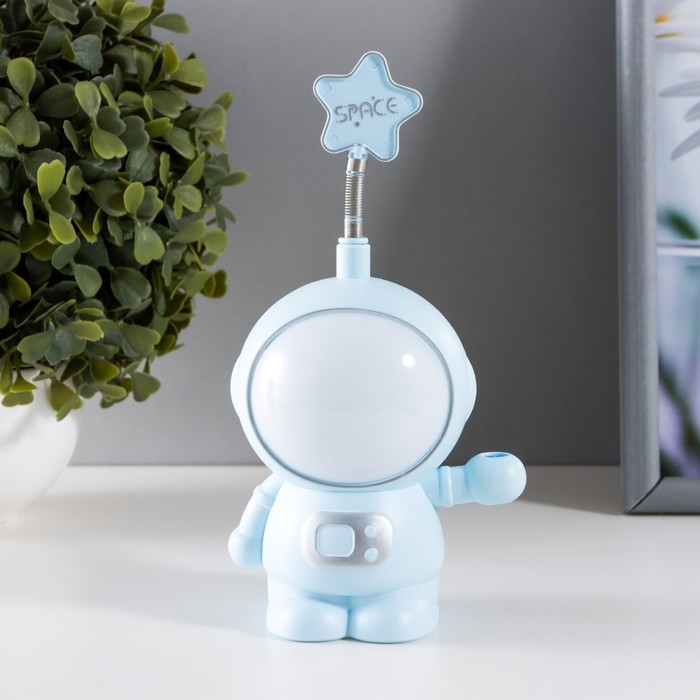 Настольная лампа  Настольная лампа "Астронавт со звездой" МИКС LED 3Вт USB АКБ 9х7х19 см RISALUX