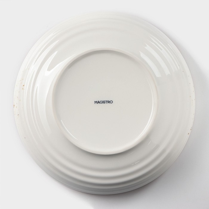 Тарелка фарфоровая глубокая Magistro «Церера», 1,1 л, d=22 см, цвет белый Тарелка фарфоровая глубокая Magistro «Церера», 1,1 л, d=22 см, цвет белый