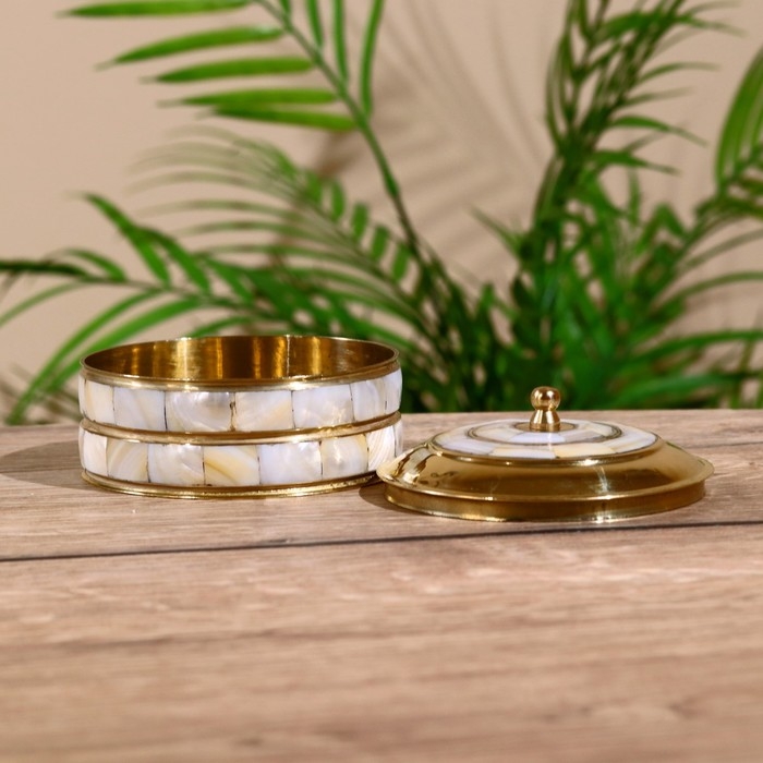 Шкатулка Шкатулка "Пилл" латунь, перламутр 9х9х5 см