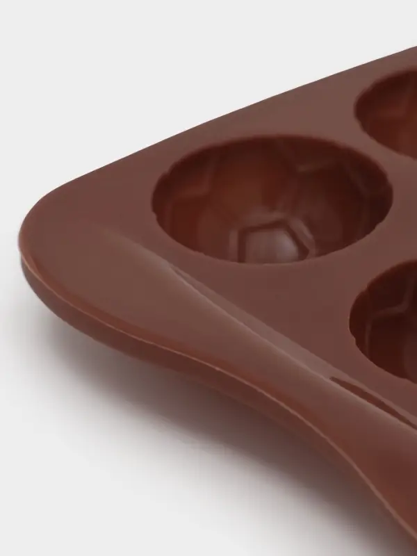 Форма для конфет и шоколада Доляна &laquo;Мячики&raquo;, силикон, 21&times;10.5&times;1.5 см, 18 ячеек, коричневая