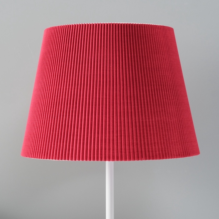 Светильник настольный Светильник настольный "Строгость" 1х40Вт Е27 бордовый 22,5х22,5х41,5см