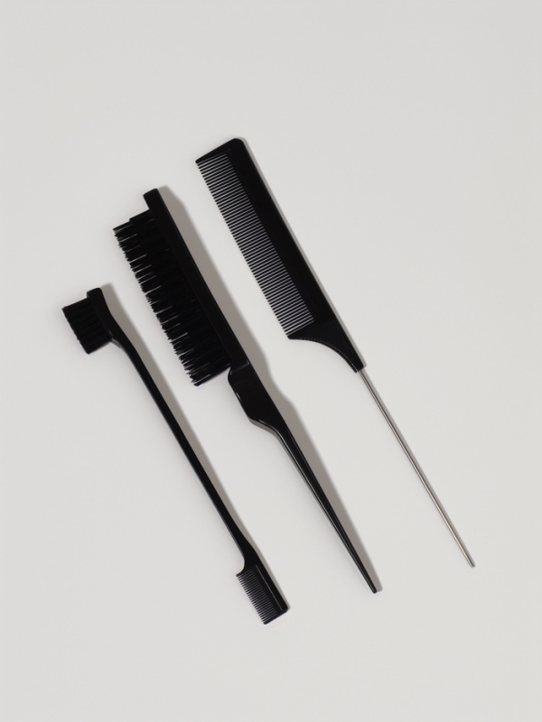 Набор расчесок 3 предмета (щетка, с хвостиком, мини-щетка) пластик черный пакет QF Набор расчесок 3 предмета (щетка, с хвостиком, мини-щетка) пластик черный пакет QF