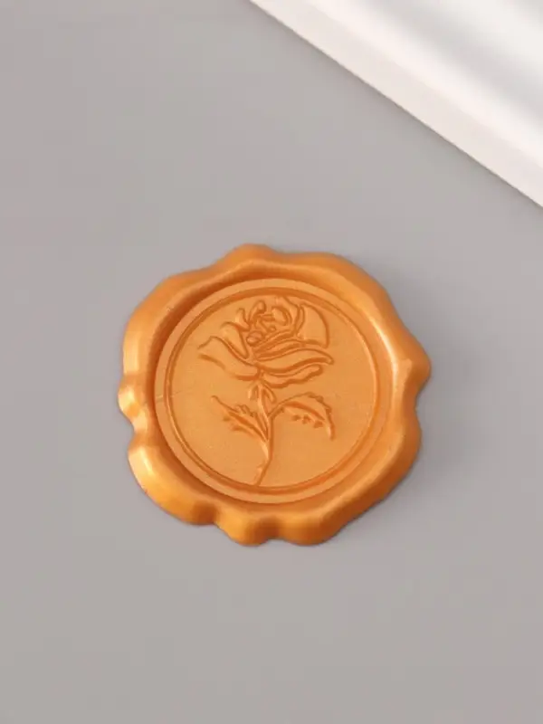 Сургучный оттиск «Роза», декоративный элемент для приглашений, конвертов и сертификатов, золото, d=3.2 см Сургучный оттиск «Роза», декоративный элемент для приглашений, конвертов и сертификатов, золото, d=3.2 см