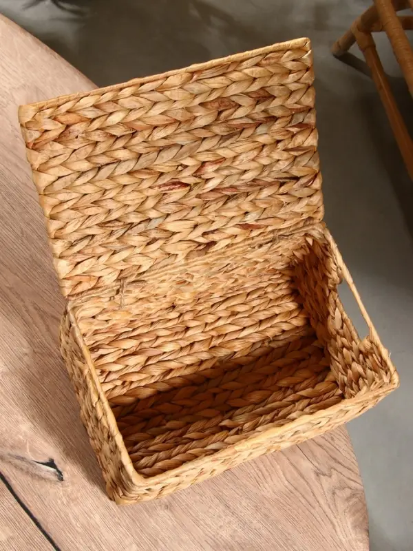 Корзинка прямоугольная с крышкой, 33×22×14 см, водный гиацинт Корзинка прямоугольная с крышкой, 33×22×14 см, водный гиацинт