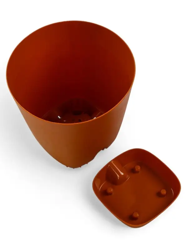 Кашпо с прикорневым поливом 2 л D-14,5см, H-15см карамель Кашпо с прикорневым поливом 2 л D-14,5см, H-15см карамель "Гранд"