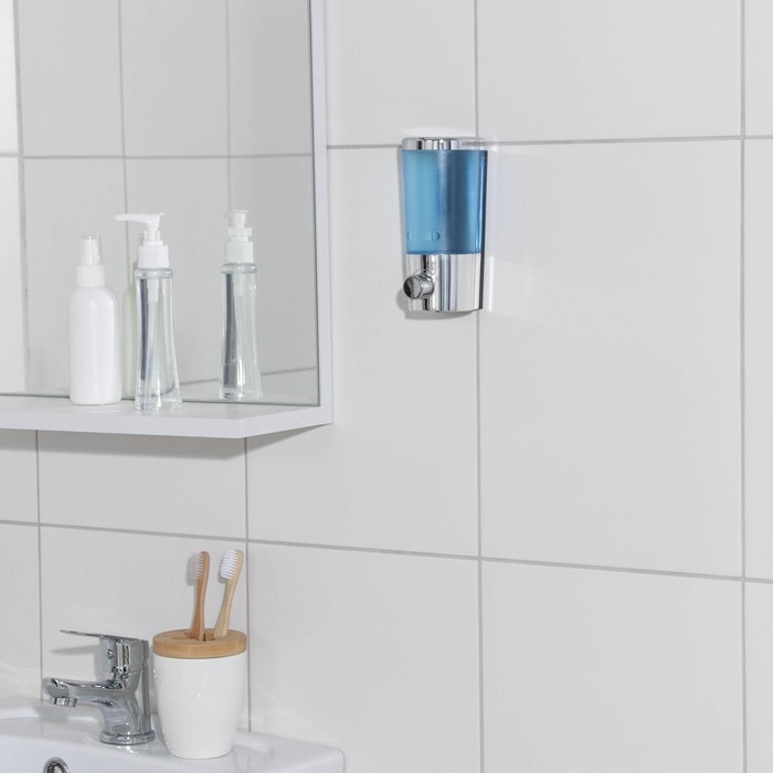 Дозатор - диспенсер для мыла, механический, для антисептика, 400 мл, цвет хромированный Дозатор - диспенсер для мыла, механический, для антисептика, 400 мл, цвет хромированный