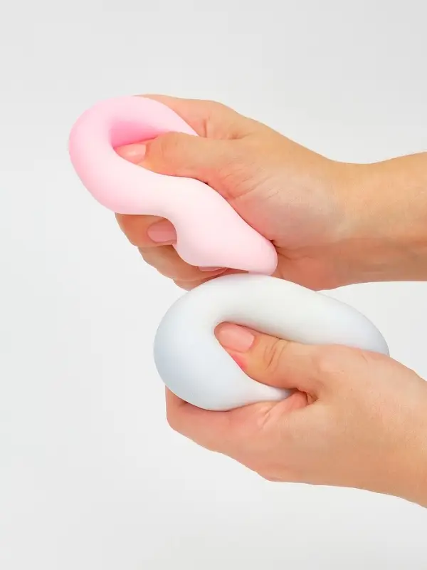 Мялка Мялка "Мягкий шар", можно откачивать и закачивать воздух, цвета МИКС