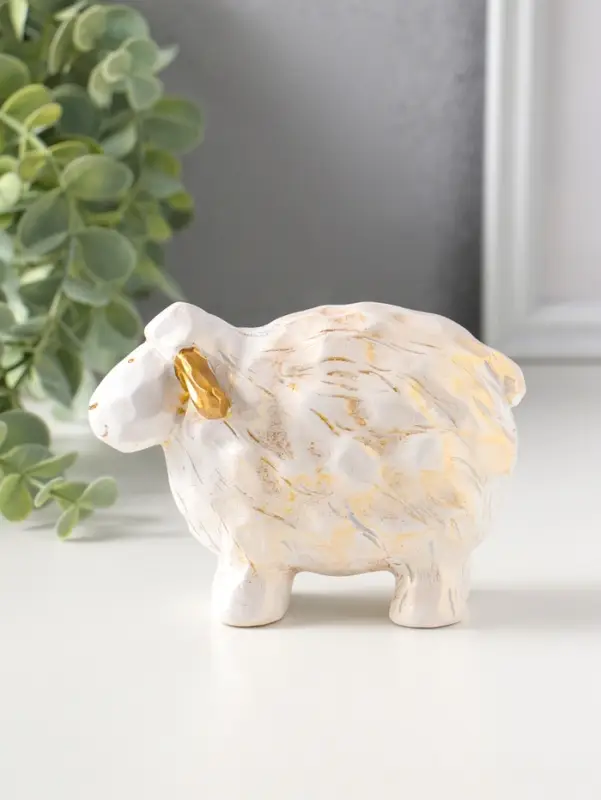 Сувенир полистоун "Барашек" белый с золотом 5,5х12х8 см