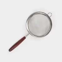 Сито с ручкой Magistro &laquo;Версаль&raquo; d=10.5 см, нержавеющая сталь, ручка акация