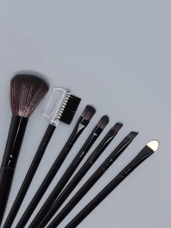 Набор кистей для макияжа SMOKY, 7 шт., чехол на завязках, чёрный