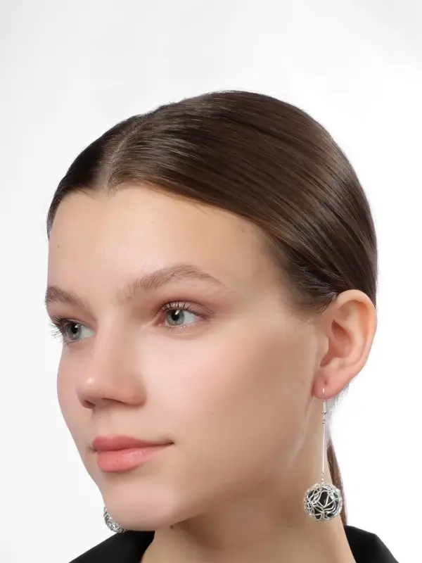 Серьги висячие &laquo;Шар плетёный&raquo;, чёрные в серебре, 6.5 см