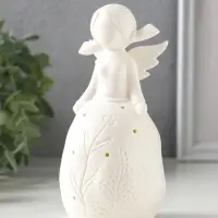 Сувенир керамика свет "Девочка в платье с растениями" белый 3хLR44 6,6х6,2х13,5 см