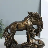 Фигура "Лошадь с жеребёнком" 30х30х12 см, чёрное золото