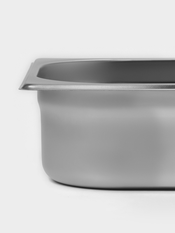 Гастроемкость 1/2x100 мм, 325x265x100 мм, толщина 0,8 мм Гастроемкость 1/2x100 мм, 325x265x100 мм, толщина 0,8 мм