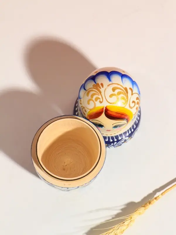 Матрешка дерево &laquo;Русская красота&raquo;, белый платок, 18 см, 5 кукольная, ручная роспись