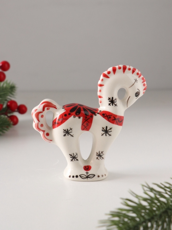 Статуэтка фарфоровая  Статуэтка фарфоровая "Лошадь Классика", /авторская роспись О.Огородниковой/  10 см