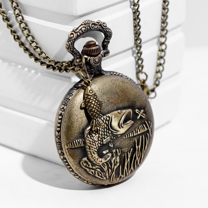 Часы карманные Часы карманные "Рыбаку", кварцевые, d-4.5 см