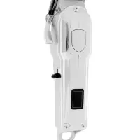 Машинка для стрижки LTRI-22, 2.5 Вт, 4 насадки, 1.5/3/4.5/6 мм, USB, серебристая