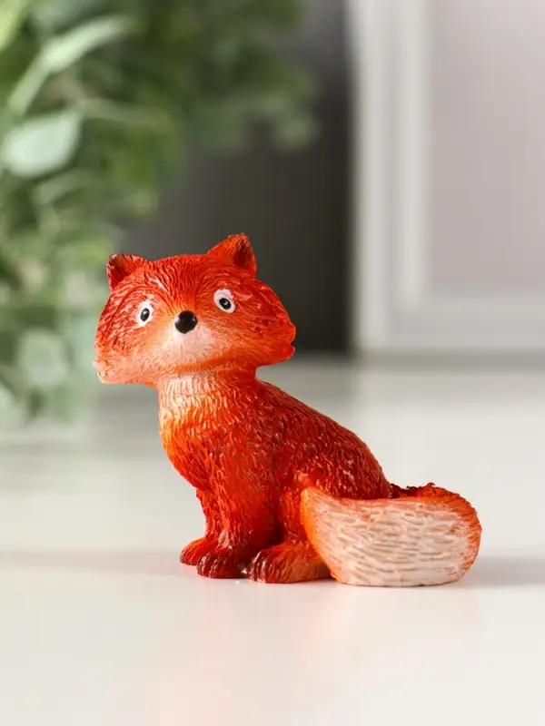 Фигурка полистоун &laquo;Маленькая лисичка&raquo;, 5.8&times;3.5&times;5.6 см, МИКС