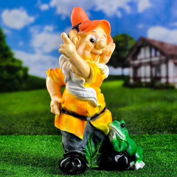 Садовая фигура  Садовая фигура "Гном с лягушкой" 20х27х50 см