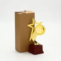 Наградная фигура под нанесение "Звезда" на красной подставке Наградная фигура под нанесение "Звезда" на красной подставке