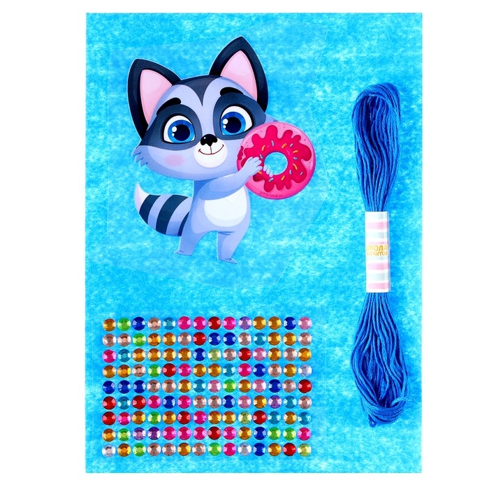 Набор для шитья. Игрушка из фетра своими руками с термонаклейкой «Енот с пончиком» Набор для шитья. Игрушка из фетра своими руками с термонаклейкой «Енот с пончиком»