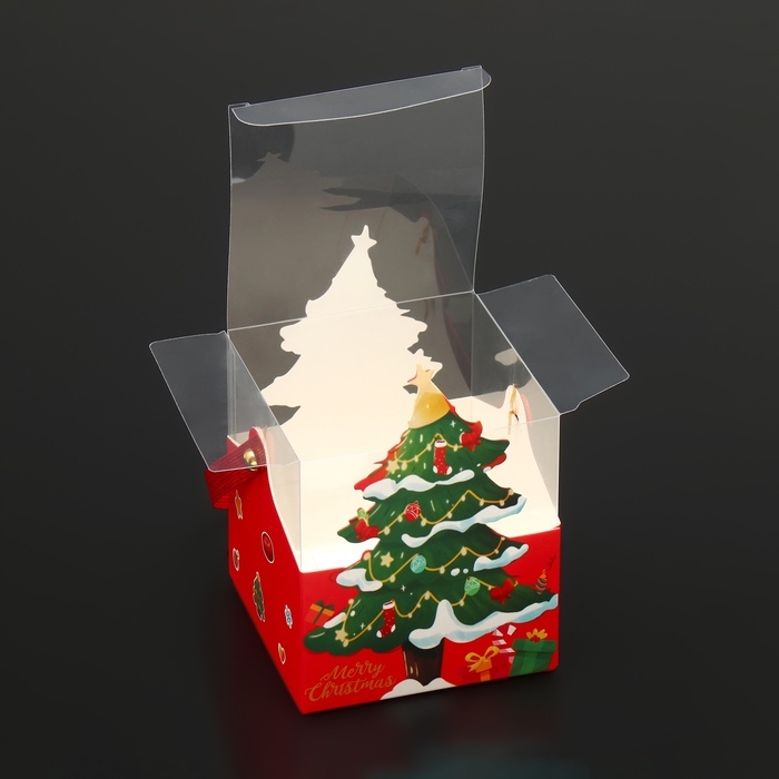 Новый год. Коробка подарочная новогодняя складная ПВХ с ручками, Новый год. Коробка подарочная новогодняя складная ПВХ с ручками, "Заснеженная Ёлка", 9 х 9 х 9,5 см.