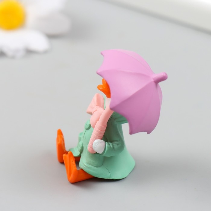 Фигурка для флорариума полистоун  Фигурка для флорариума полистоун "Утёнок в дождевике" МИКС 4х5 см