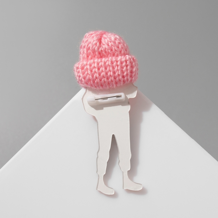 Брошь «Девочка» подросток, цветная в серебре Брошь «Девочка» подросток, цветная в серебре