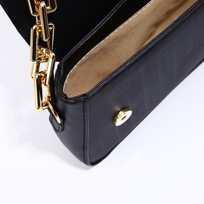 Сумка-мессенджер на магните, цвет чёрный Сумка-мессенджер на магните, цвет чёрный