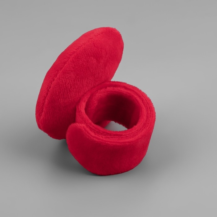 Игольница на браслете «Сердце», 23 × 6 см, цвет красный Игольница на браслете «Сердце», 23 × 6 см, цвет красный