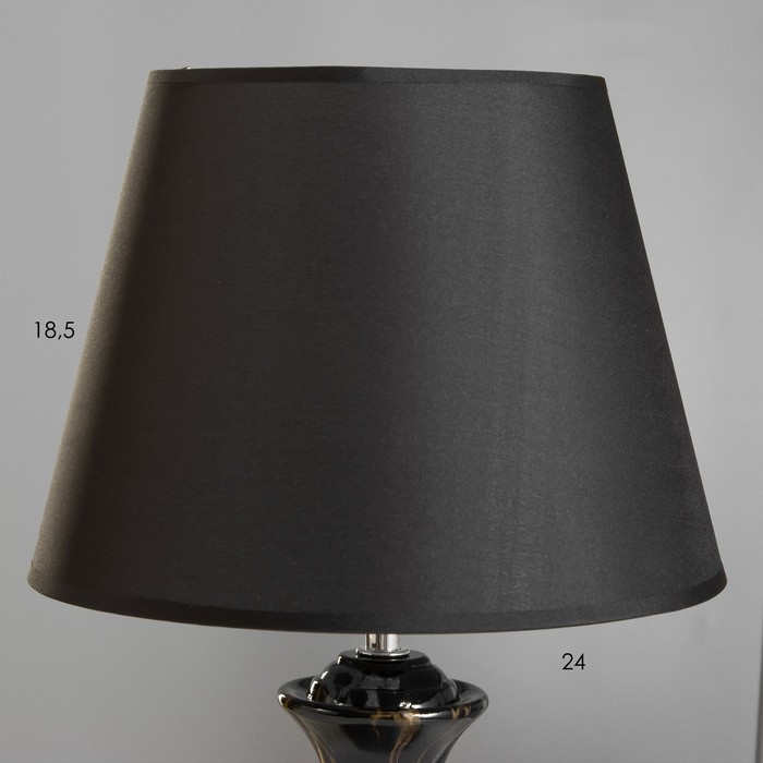 Настольная лампа Настольная лампа "Лилиан" Е27 40Вт черный 25х25х42см RISALUX