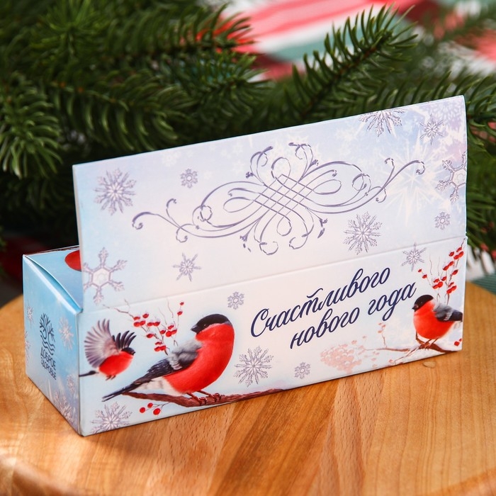 Набор «Счастливый новый год»: 2 крем-меда и варенье с шишками по 30 г. Набор «Счастливый новый год»: 2 крем-меда и варенье с шишками по 30 г.