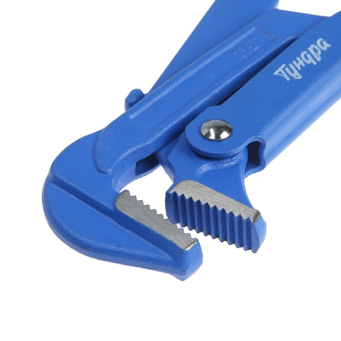 Ключ трубный рычажный ТУНДРА, плоский зажим 90°, раскрытие до 50 мм, №2, 1 1/2 Ключ трубный рычажный ТУНДРА, плоский зажим 90°, раскрытие до 50 мм, №2, 1 1/2"