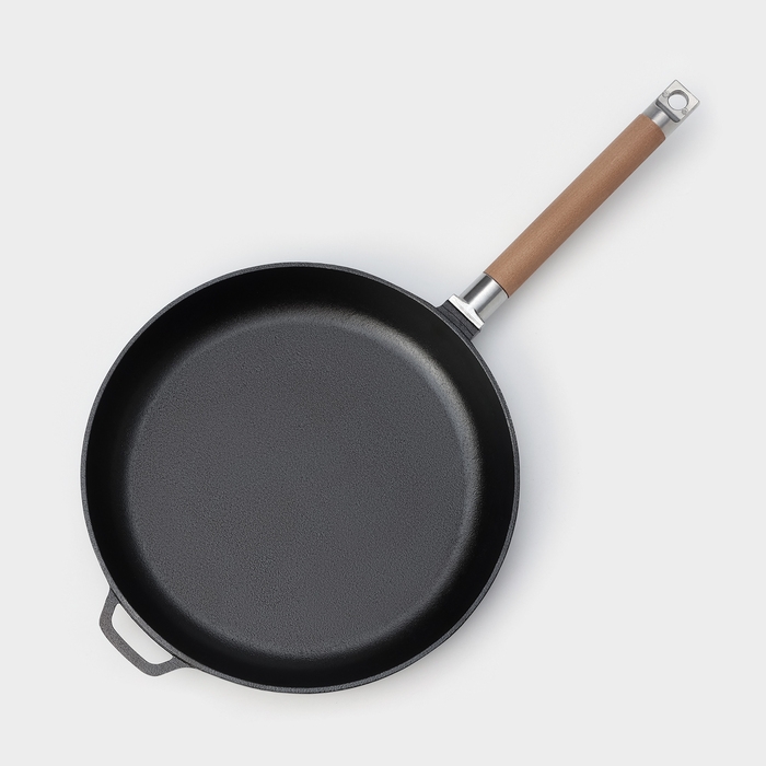 Сковорода чугунная Wild Kitchen, d=28 см, лопатка и губка в комплекте Сковорода чугунная Wild Kitchen, d=28 см, лопатка и губка в комплекте